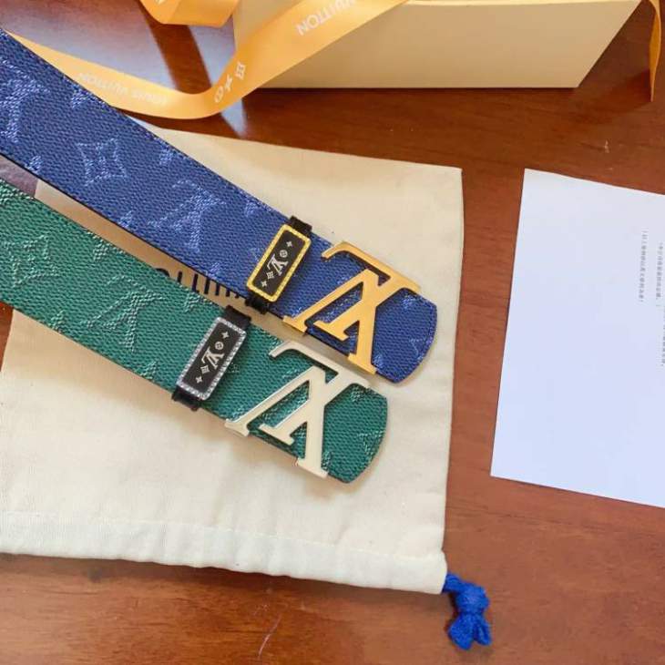 Picture of Louis Vuitton Belts _SKUfw222104701fw